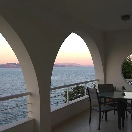 Linamare Eolos Apartment *