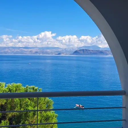 Linamare Eolos Apartman Kivéri