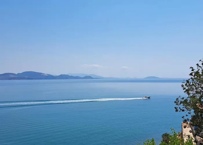 Linamare Eolos Apartman *